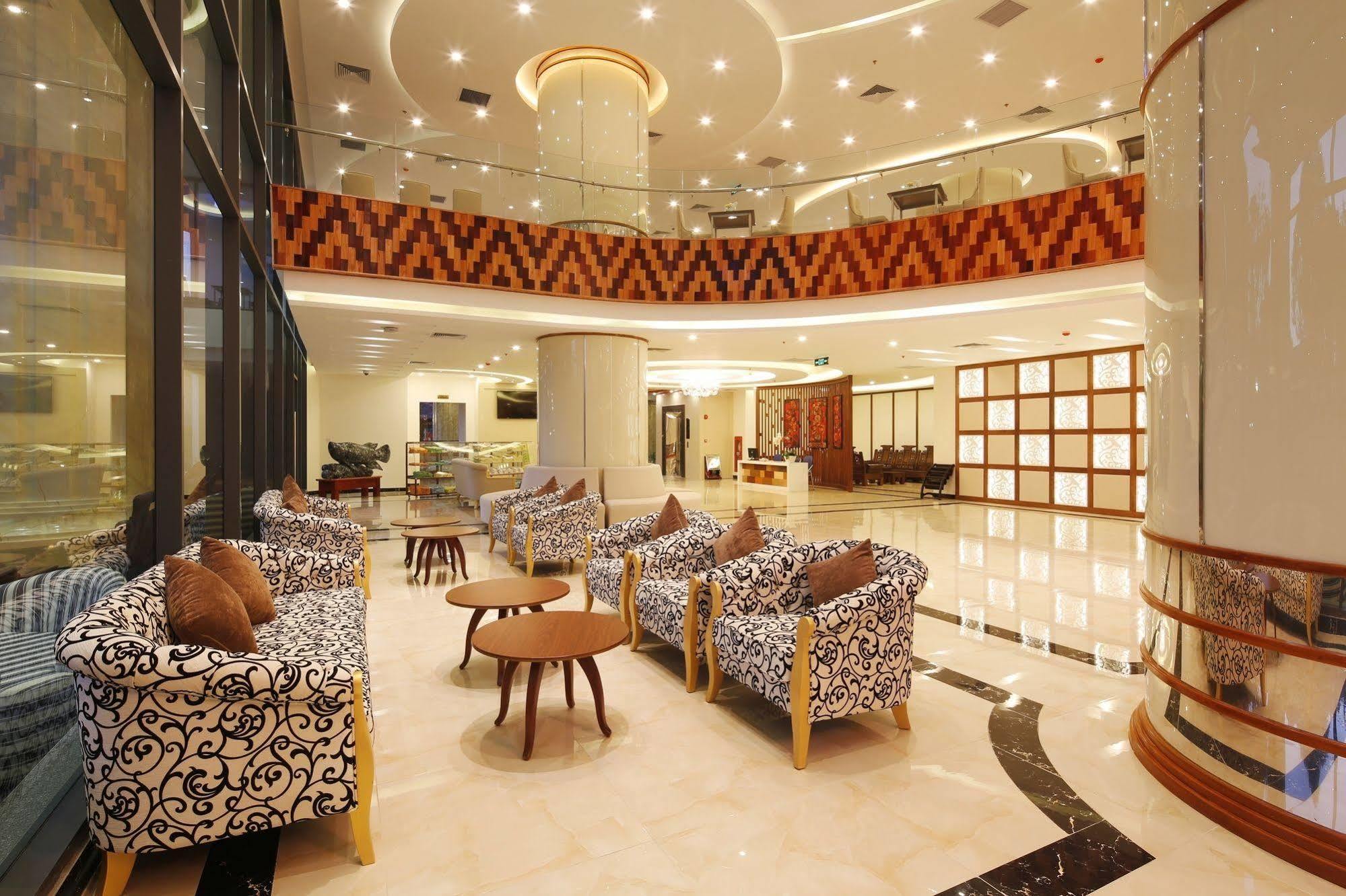 Bavico International Hotel Nha Trang Exterior photo